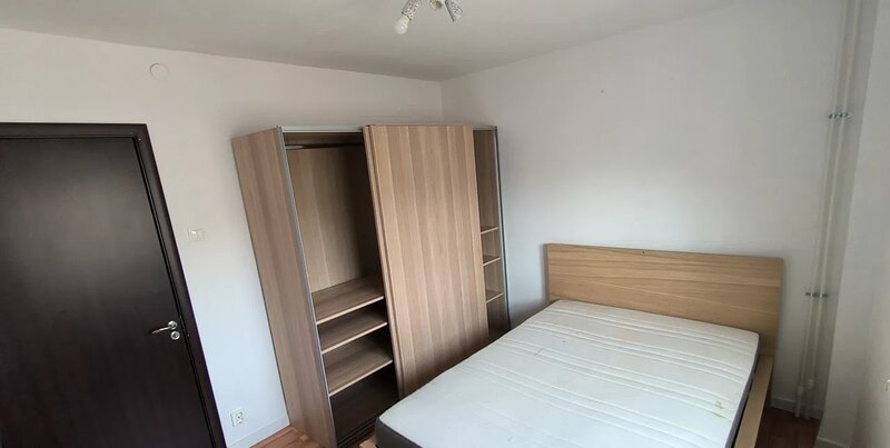 Drumul Taberei, 3 camere cu centrala proprie.